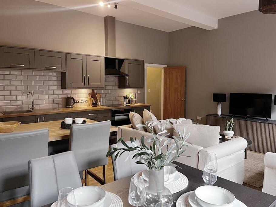 Modern Ground Floor Apartment Todmorden Dış mekan fotoğraf