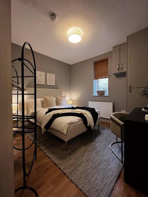 Modern Ground Floor Apartment Todmorden Dış mekan fotoğraf